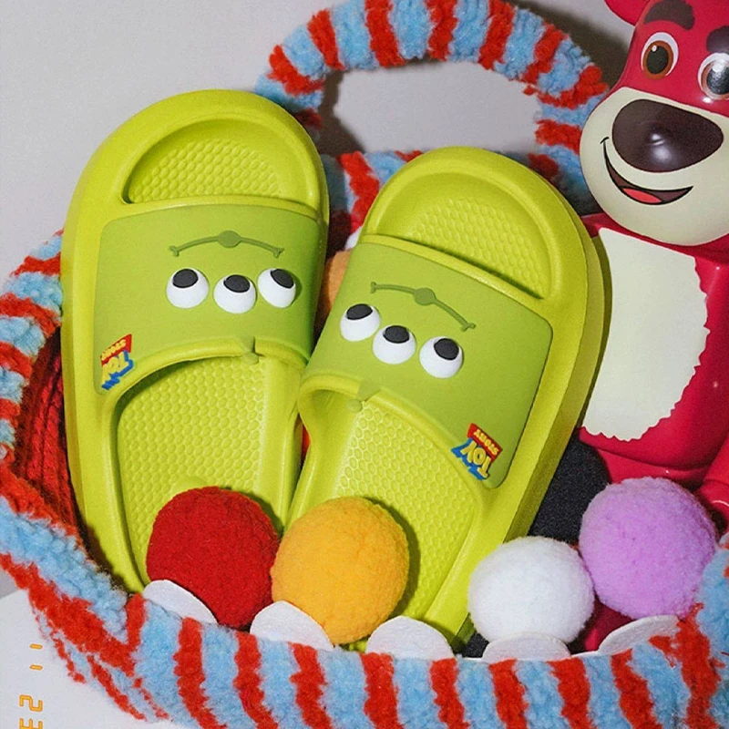 Disney Toy Story Alien Slippers Cute Cartoon Summer Soft Sole Slipper Women Man Bath Flip Flops EVA Non-slip Casual Shoes Sandal