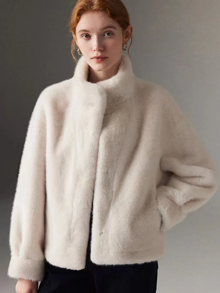 2024 New In Autumn/Winter Women\'s Fur Coat Faux Mink Fabric O-Neck Short Coat Fashionable Luxury High-End Outdoor Parkas