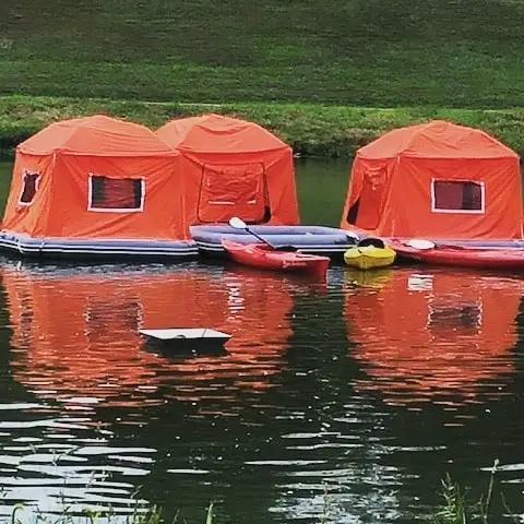 【Envío Global】Popular tienda flotante inflable al aire libre plataforma de pesca de PVC turismo para lago y parque Camping barco casa de agua