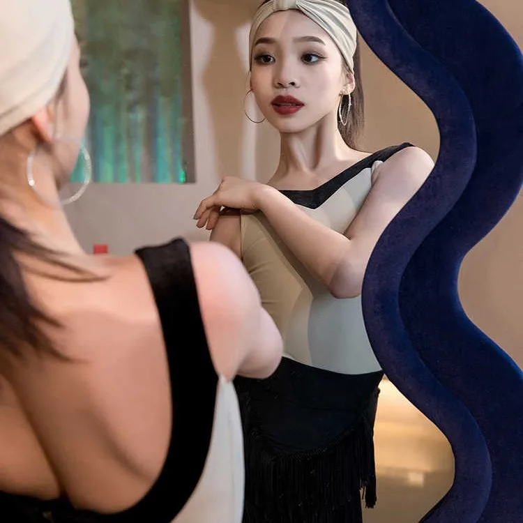 Traje de entrenamiento de baile latino para niña, nuevo traje de actuación para niños, regulaciones de competición, vestido de baile latino