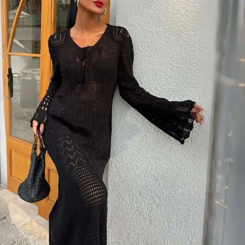 فستان ماكسي نسائي مثير للشاطئ بتصميم نحيف وأكمام طويلة للعطلات والربيع والصيف ورقبة على شكل V وأربطة فستان محبوك مجوف