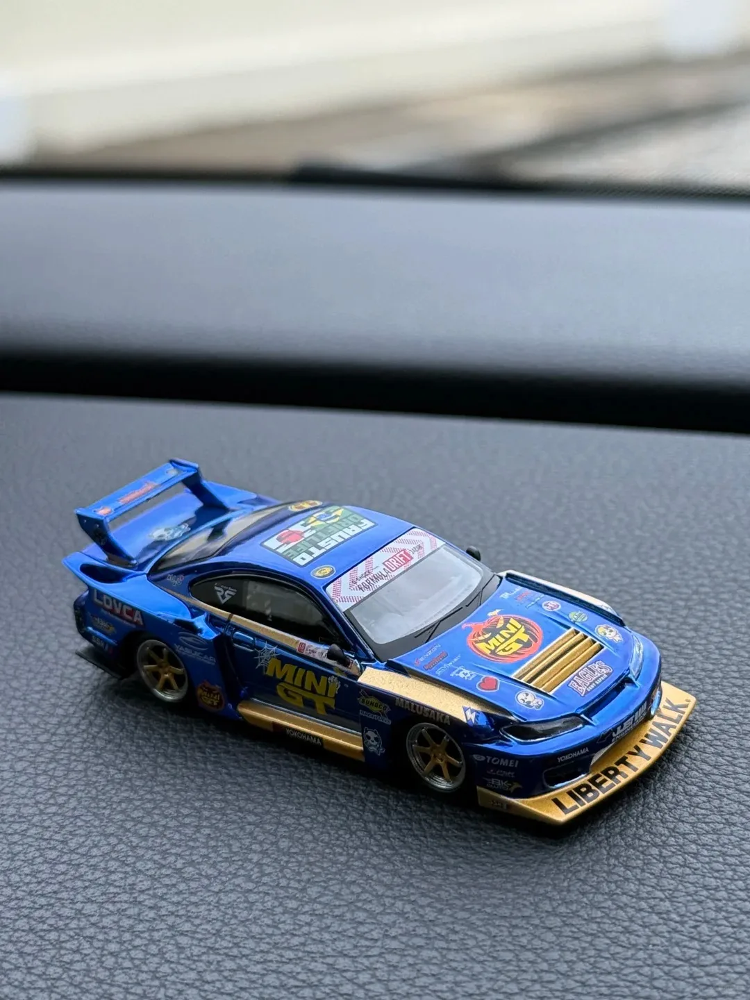 MINIGT 1:64 LB-Super Silhouette S15 SILVIA Druckguss-Modellauto