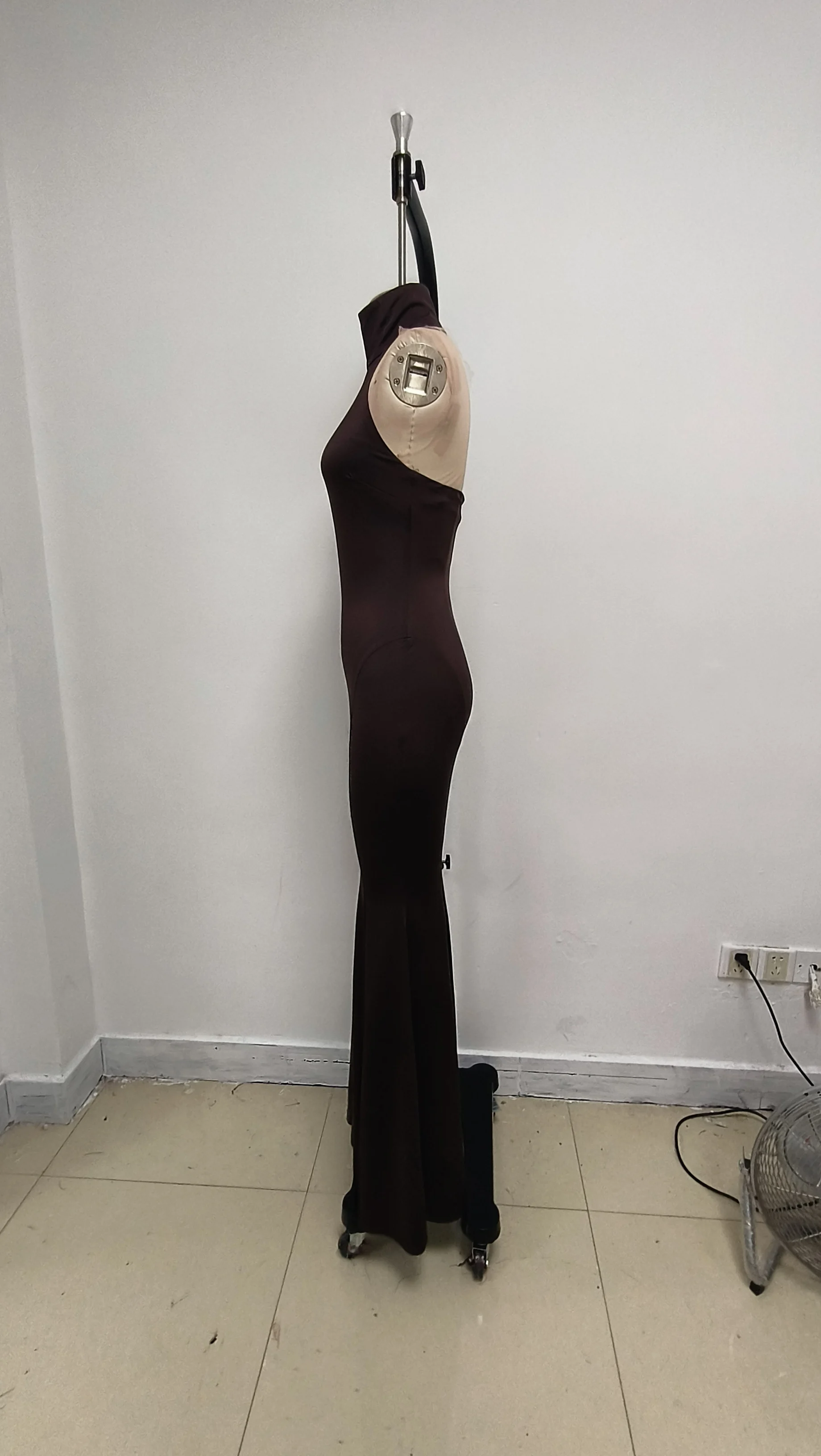 Women Soft Comfortable Coffe Color Halter Backless Maxi Long Elegant Celebrity Evening Party Gowns Korean Gala Dress Guest Look