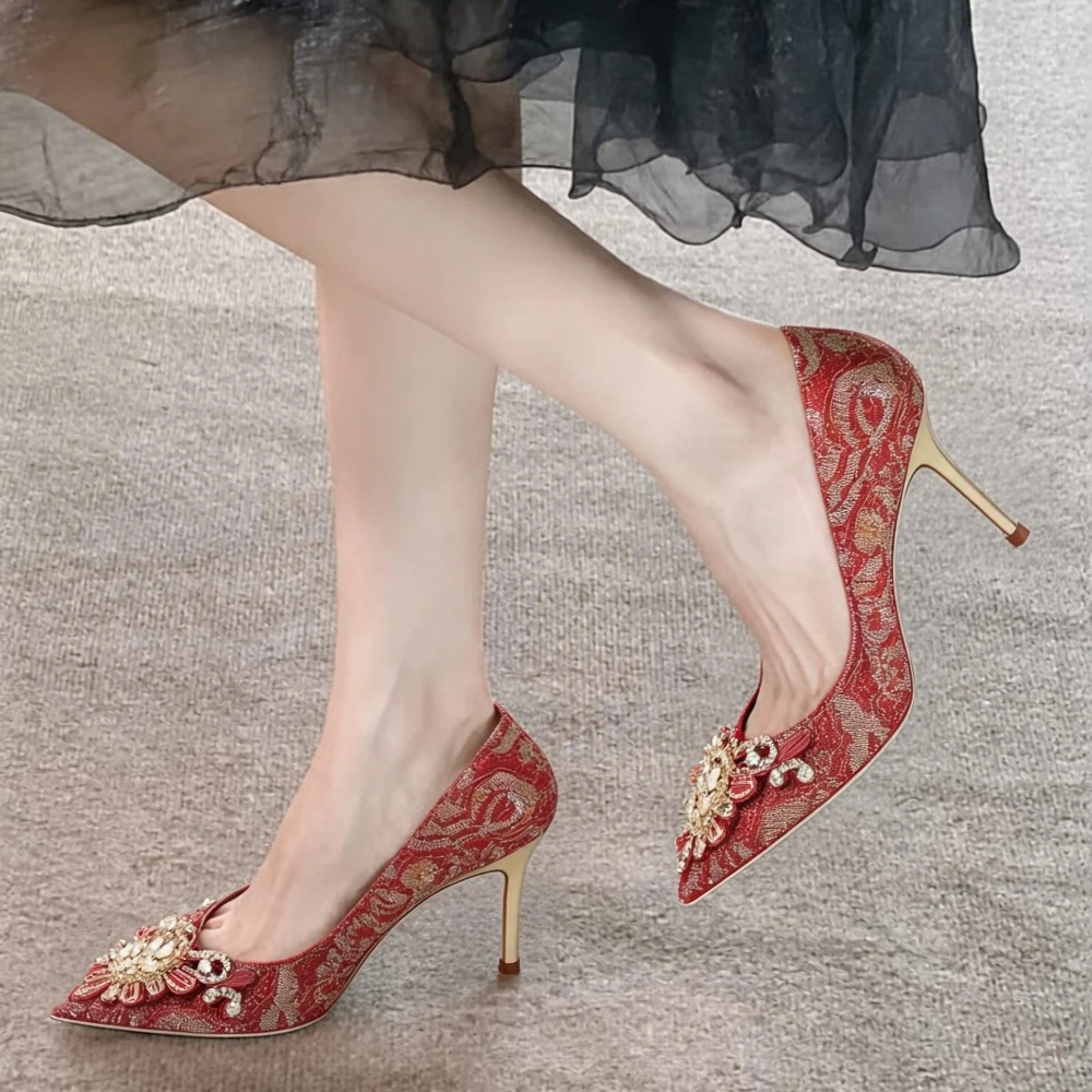 Red Rhinestone Flower High Heels Women Gold Embroidery Wedding Shoes Pointed Toe Bridal Banquet Pumps