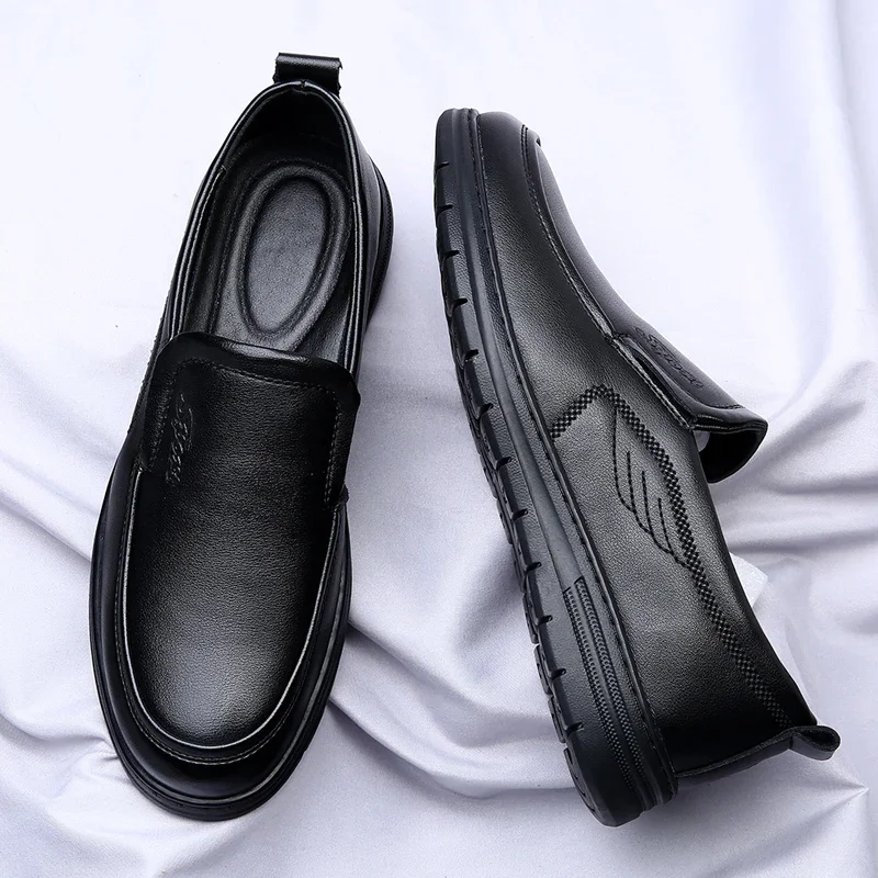 New Casual Shoes for Men Breathable Dress Business Leather Shoes Outdoor Sneakers Comfy Designer Walking Shoes Driving Loafers