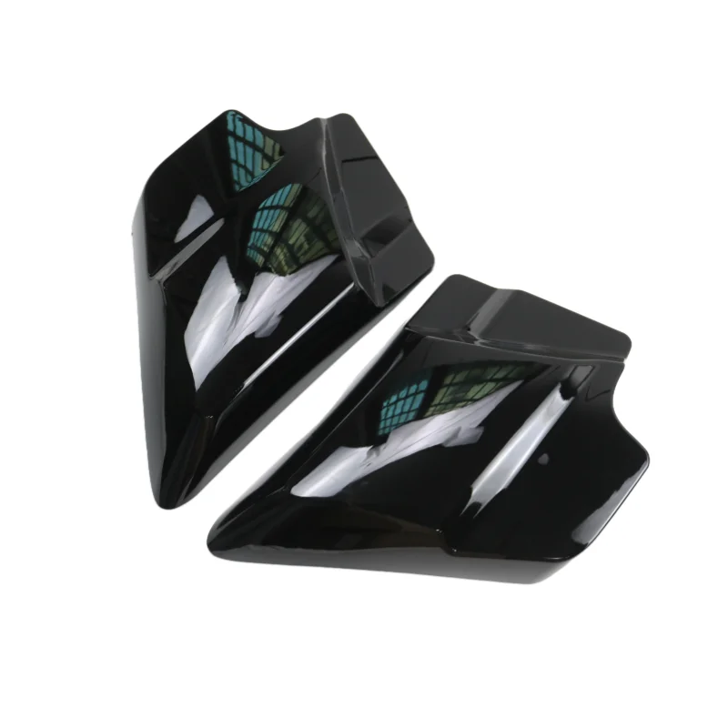 

Боковая накладка на батарейный отсек и крышка масляного бака для мотоциклов Harley Touring Street Glide 2009-2023