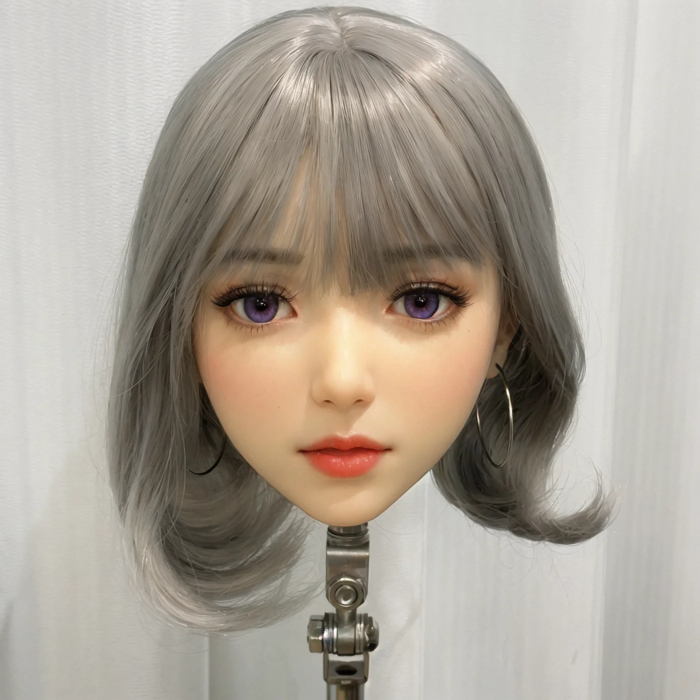 

TPE head model, with M16 interface, capable of opening the mouth, and can be equipped with the same wig and eyes.