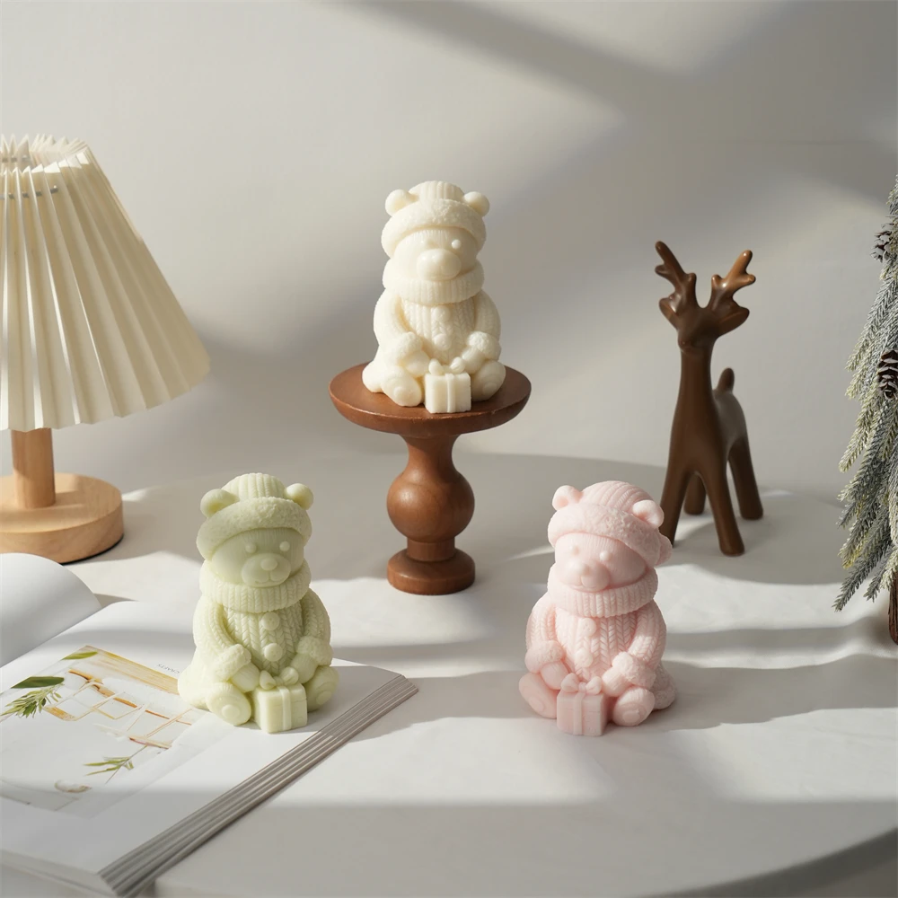 

Bear Hold the Gift Box Candle Mold Handmade Easy DIY Animal Designs for Gift Ideas Cute Bear Scented Soy Wax Silicone Mold