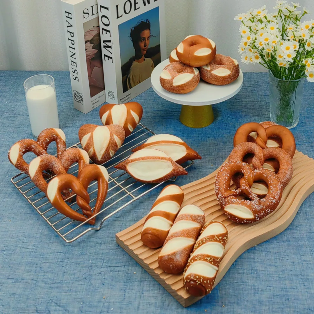 2026 New Artificial Fake Pretzel Bagel Model, PU Slow Rebound Cute Sweet Bread Prop for Bakery Window Display & Photography