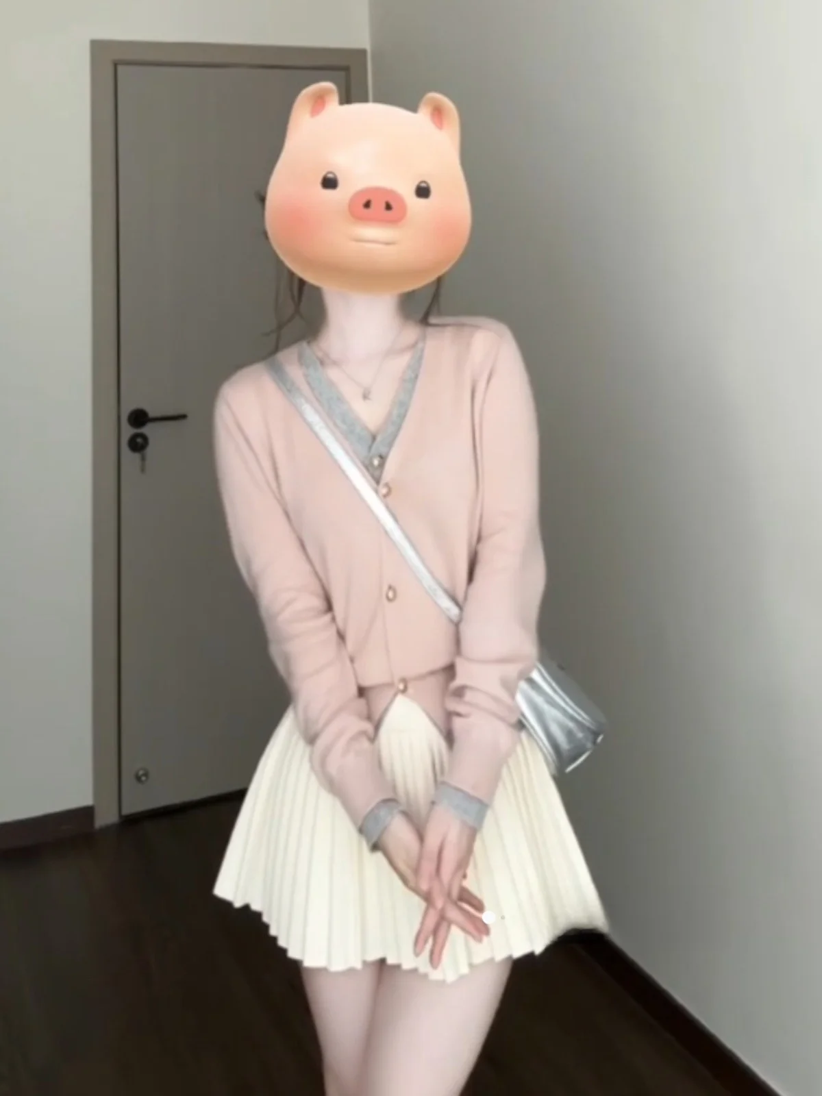 

Розовый вязаный кардиган с V-образным вырезом, женский, в стиле Lazy Fashion, весна 2026, новая корейская серия, мягкая утепленная верхняя одежда с длинными рукавами