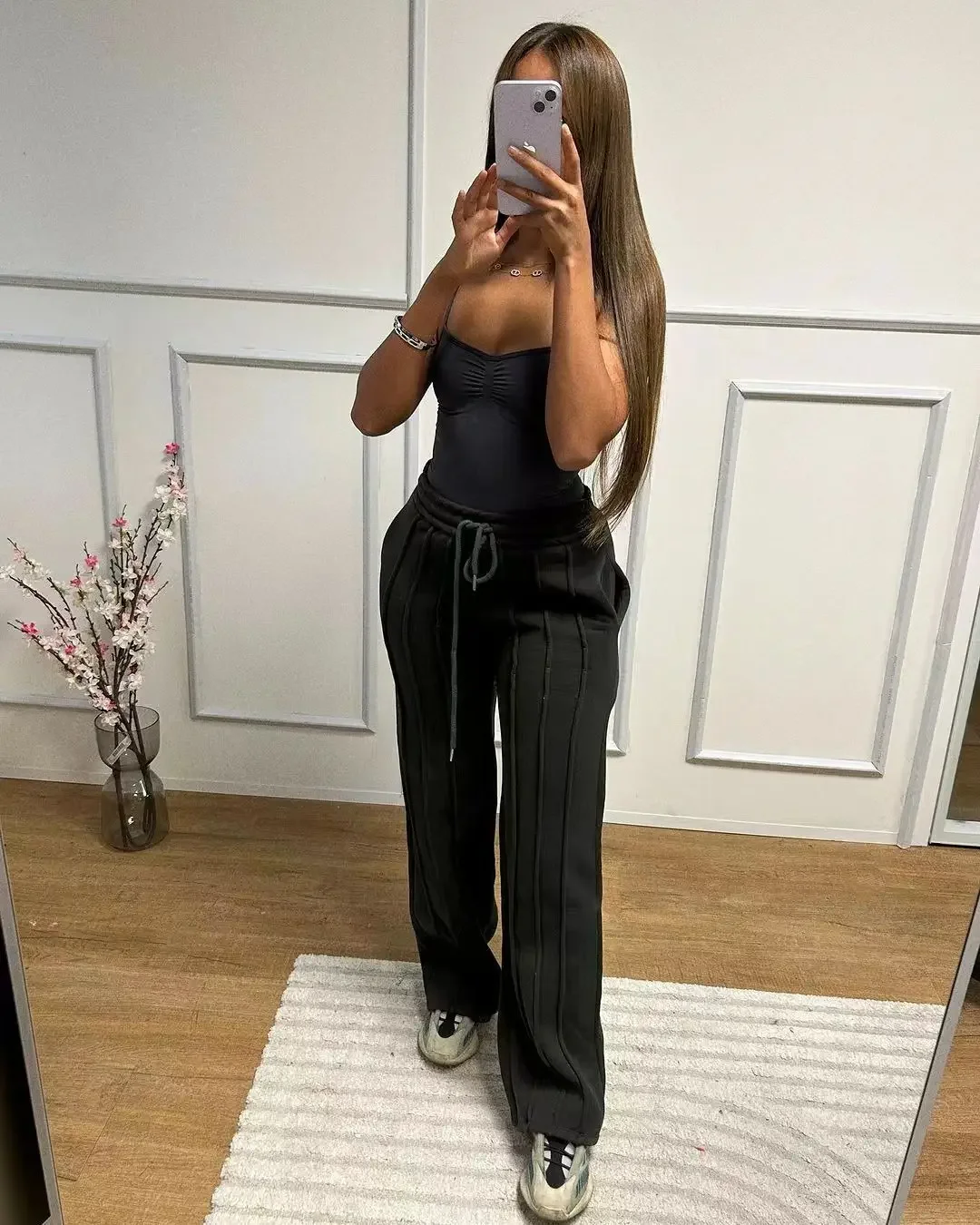 ربيع وصيف جديد السراويل عارضة اللون الصلبة. السيدات تصميم بسيط مرونة الخصر الرباط فضفاض الضغط مطوي السراويل واسعة الساق