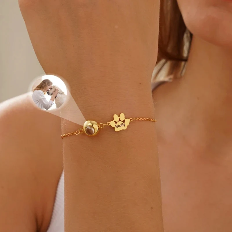 

Customized Photo Projection Bracelet with Gold/Silver Color Engraved Dog Paw Names Bracelet Bangle for Women Christmas Gift