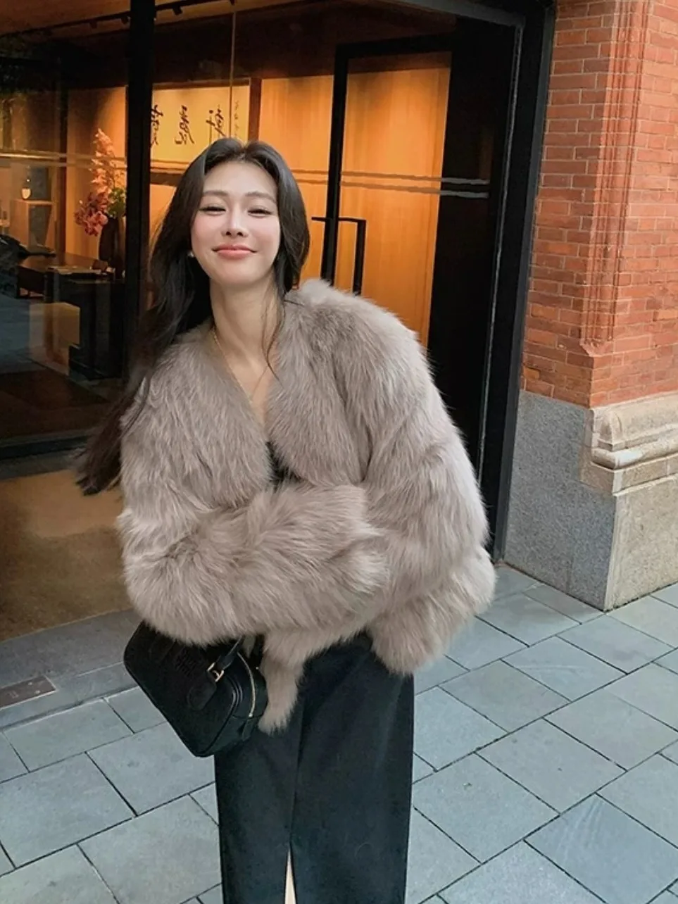 

2025 Autumn Winter Thiened Fur Jaet Women's Eco-friendly ort Coat Slimming Outerwear Polyester Fiber Ladies Coat