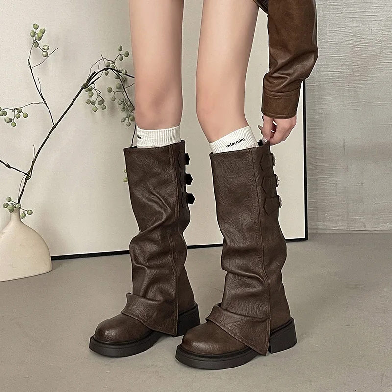 

Thick soled women's boots 2025 autumn and winter fashion retro design sense travel matching fashion boots