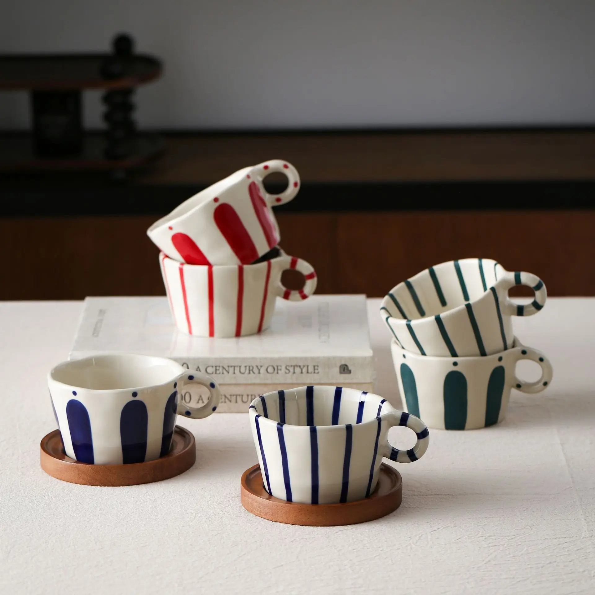 

Retro Underglaze Ceramic Coffee Cups and Plates Latte Art Mug with Handle High Appearance Level Mugs Home Afternoon Tea Cups New