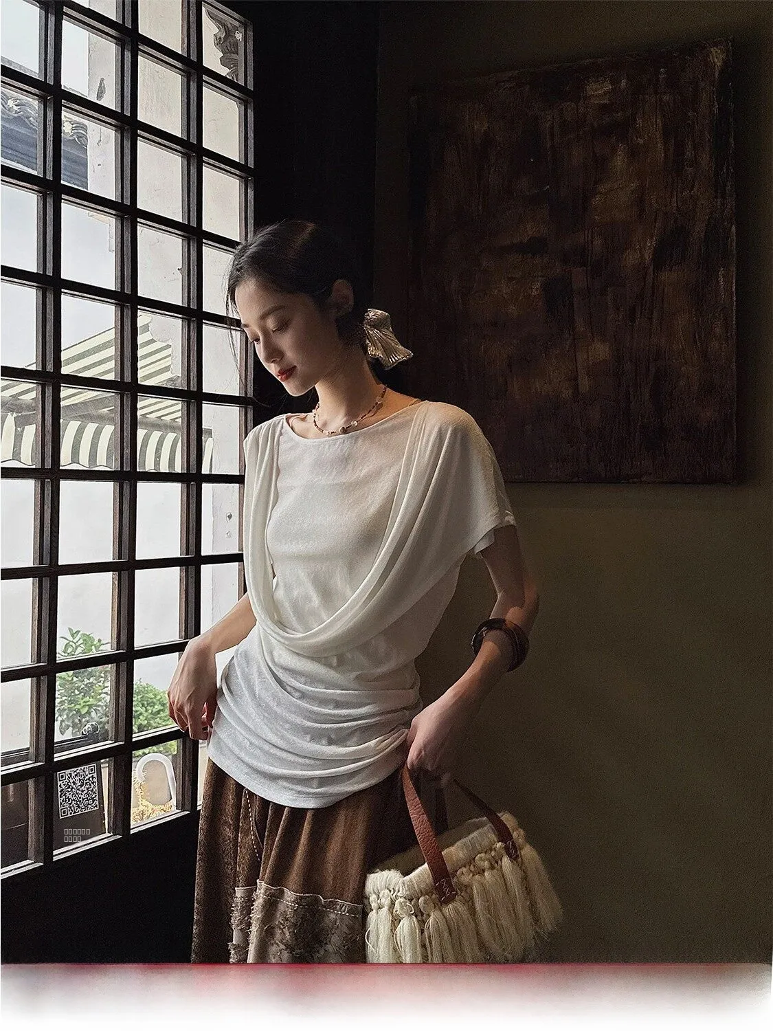 

Новая женская футболка Sanji Bla Flower в китайском стиле, летняя, с коротким рукавом, свободного кроя, с круглым вырезом, легкая, роскошная, простая, для повседневной носки