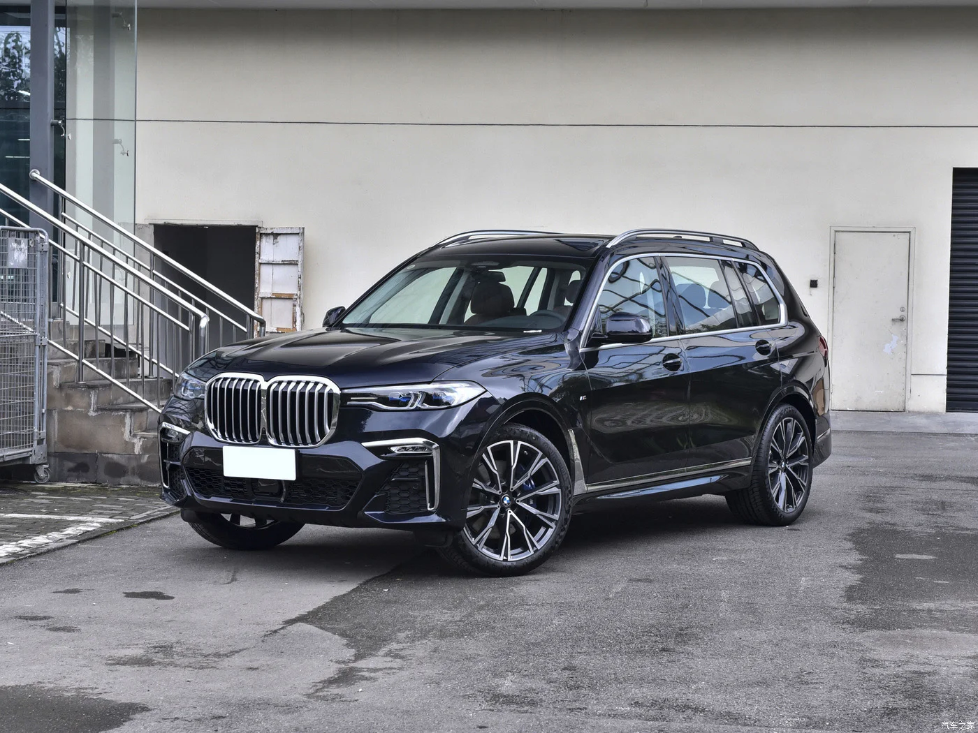 

Top Quality Dry Carbon Front Bumper Grill For BMW X7 G07 XDrive4i 2019-2021