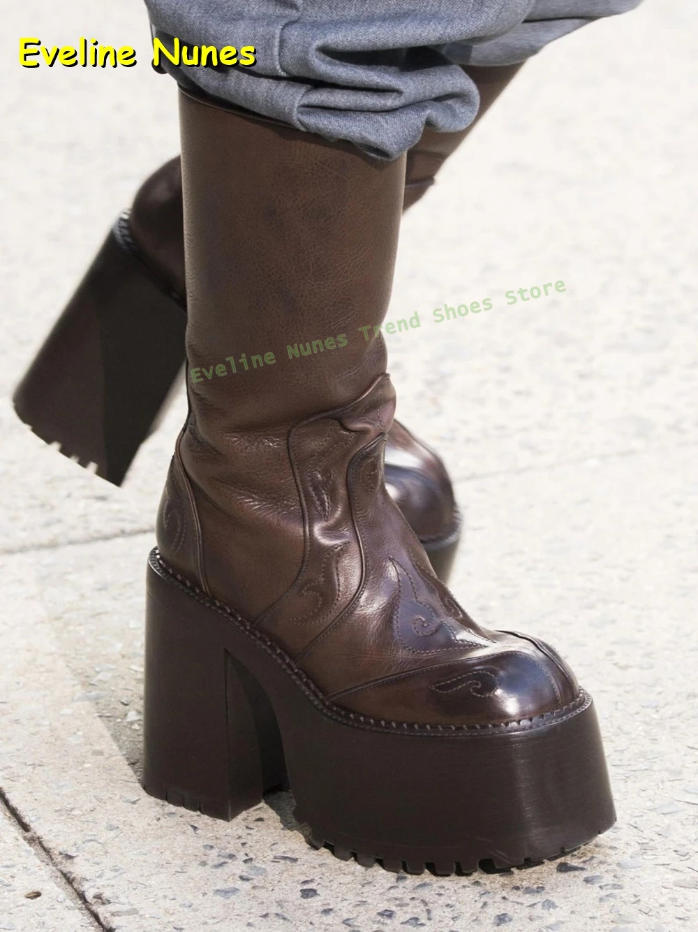 

Embroidery Platform Knee High Boots Round Toe Height Increasing Zipper Closure Women Catwalk Fashion Shoes 2025 New Style Trend