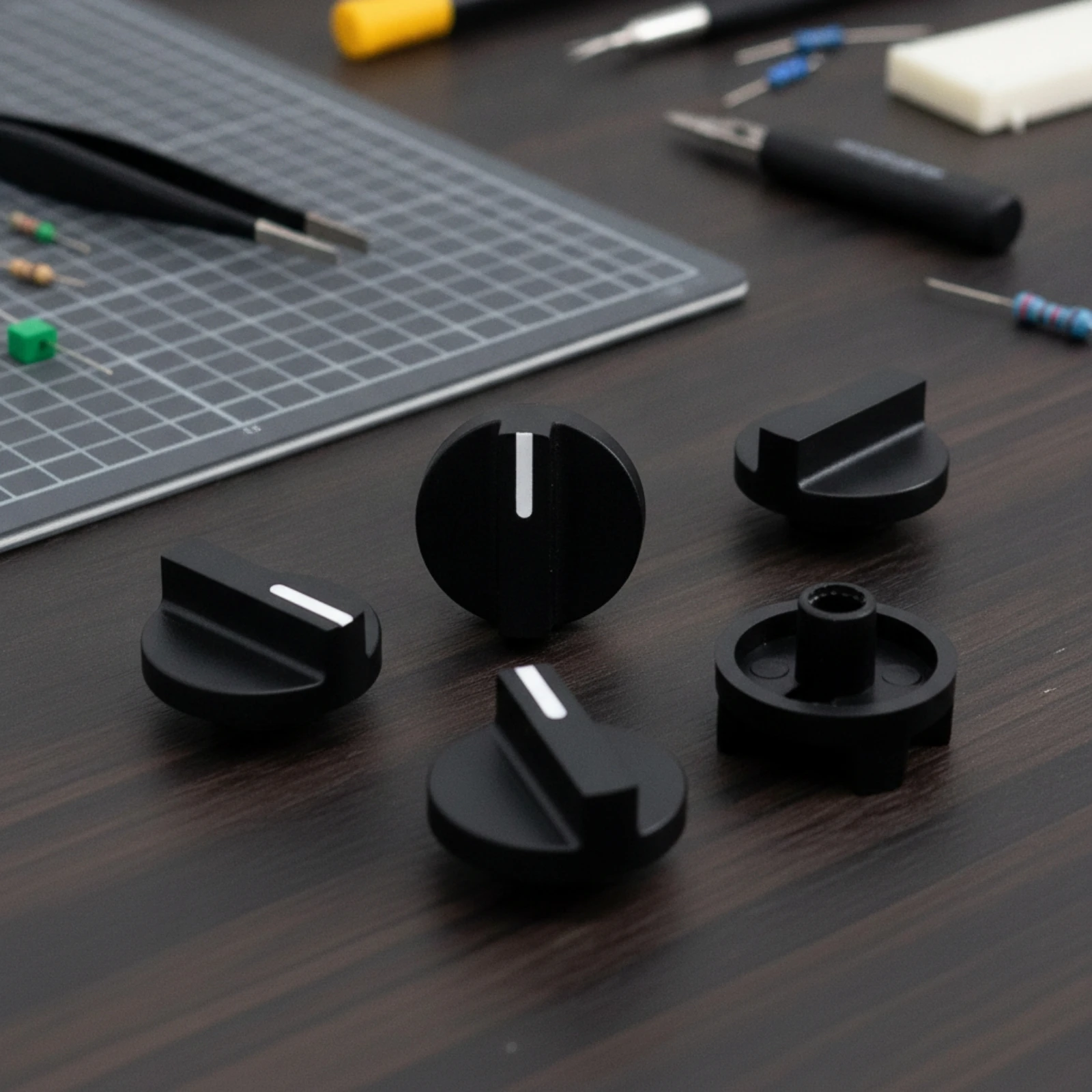 Potentiometer Knob with 6 Mm Shaft Hole 25mm Potentiometer Control Knob Cap Slotted Plastic for DIYers, Audio Equipment