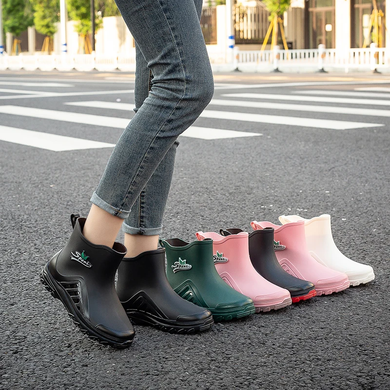 Fashionable Short Tube Women's Rain Boots Lightweight Kitchen Anti-slip PVC Shoes Thick Bottom Water Shoes Wear-resistant