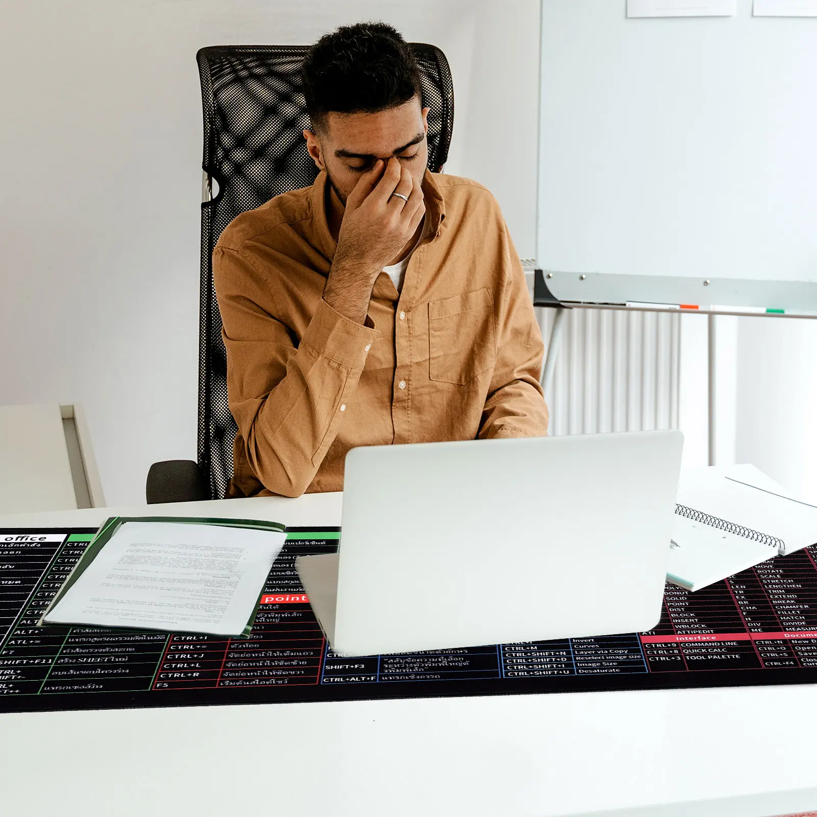 

Большой коврик для компьютерного стола с нескользящим резиновым основанием и гладким верхним слоем для быстрого скольжения мыши, подходит как подкладка для письма и рисования, теплый.