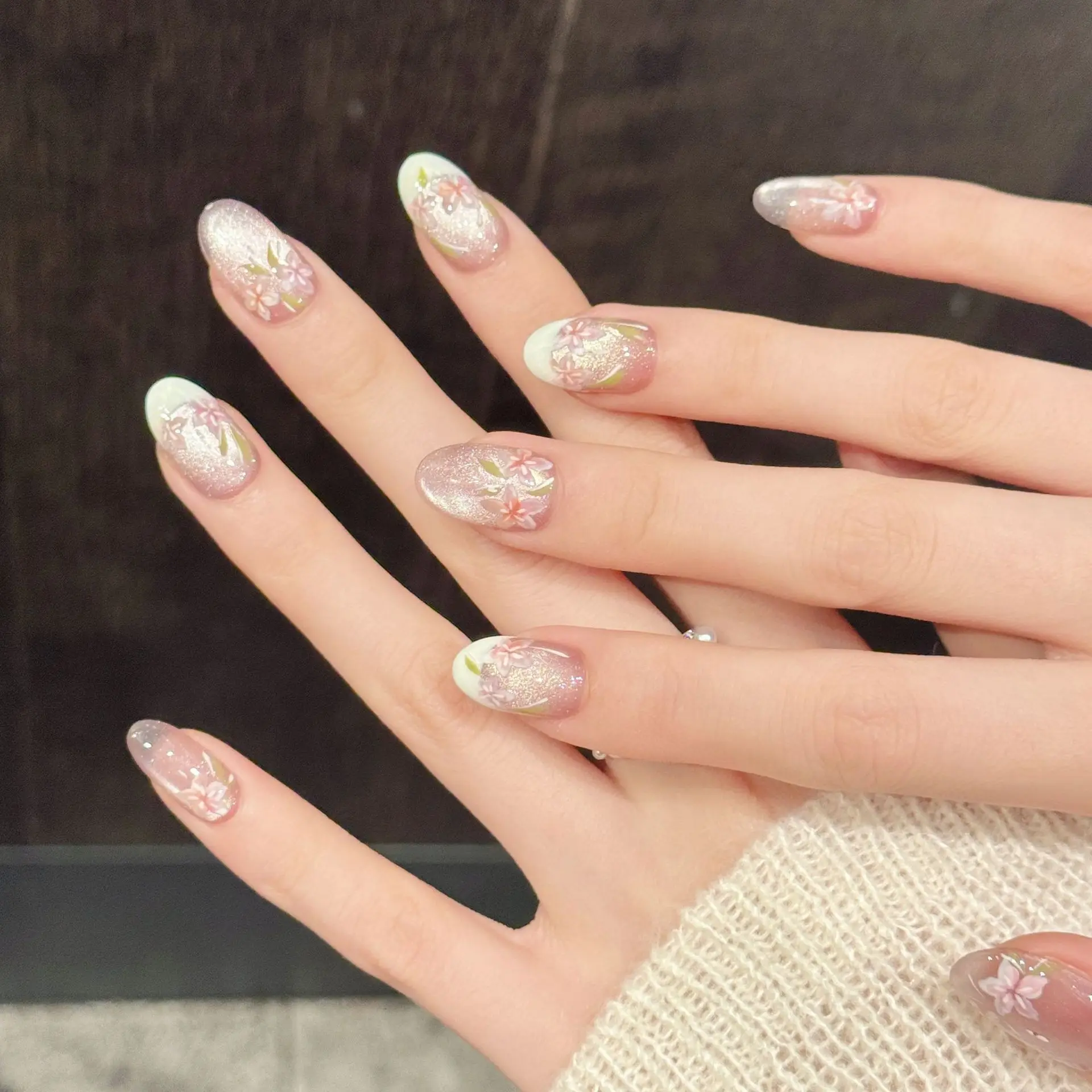 10PCS Oval Handmade Press On Nails,Light Sakura Illusion Handmade Nail Art, Fresh Atmosphere, Versatile,Suitable For Daily Wear.