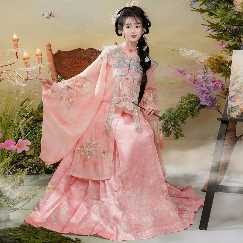 Ming-made cloud shoulder Hanfu autumn improved embroidered gown set national style horse dress
