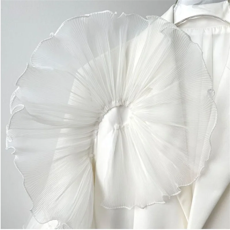 Fashionable White Women's Suit Splicing Three-dimensional Mesh Ribbon Sleeve Top Single Breasted Loose Small FragrantStyleJacket