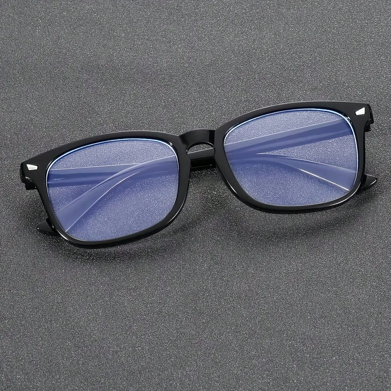 1pair of unisex geometric frame glasses, featuring a modern minimalist design that combines elegant aesthetics with clear lenses - Detail 1