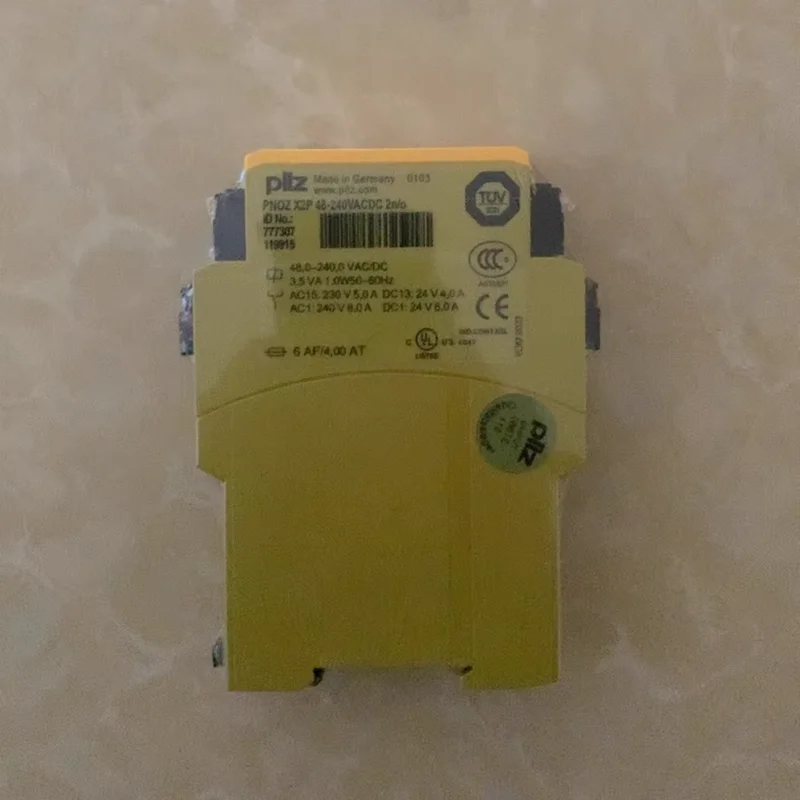 

Бесплатная доставка: Модуль реле безопасности PILZ X2P 777307, оригинальный, новый, хит продаж