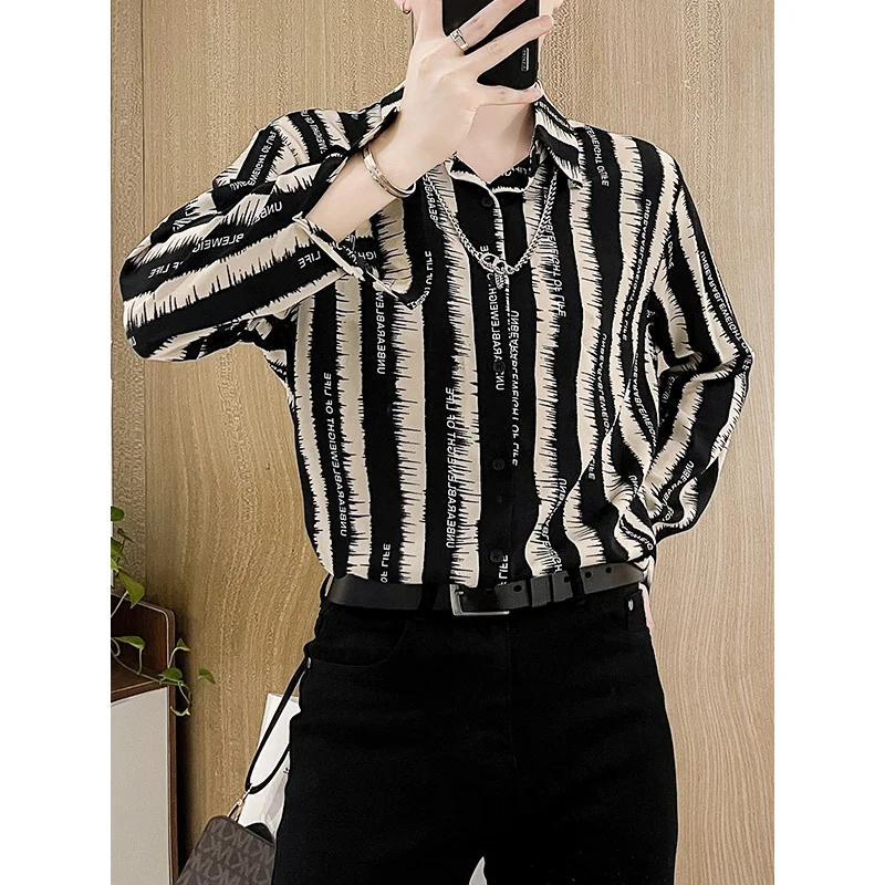 2024 New Spring and Summer Pi Shuai Casual Loose Fashion Trend Thin Flip Collar Letter Printed Stripe Long Sleeved Shirt for Men