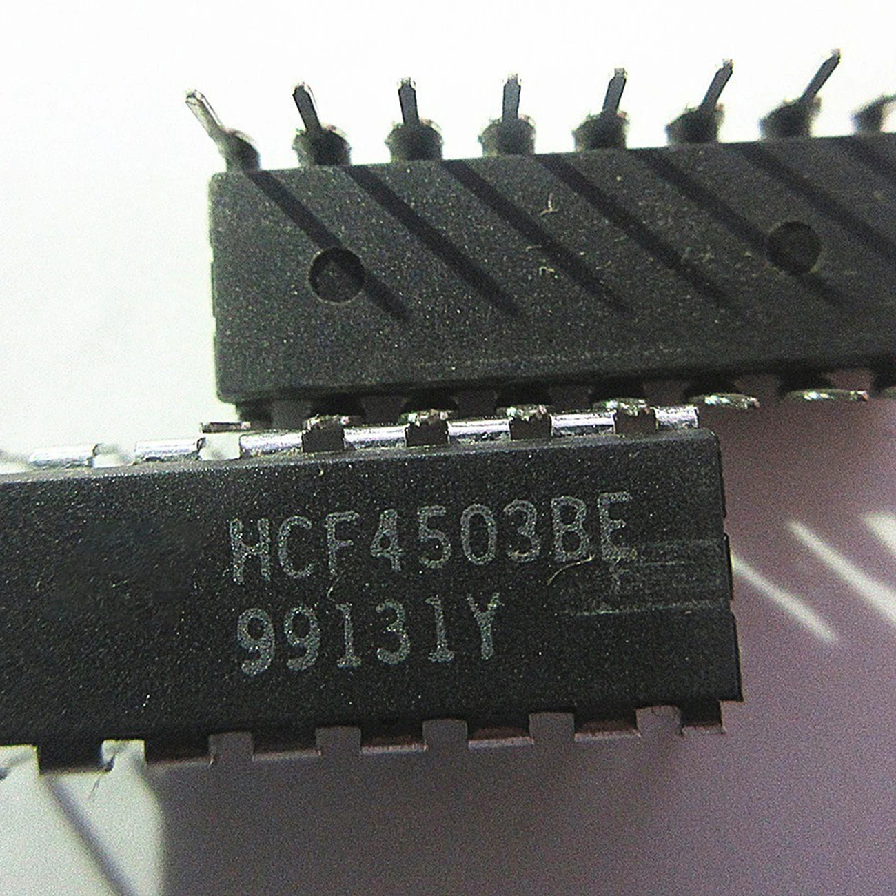 Integrated Circuit IC CD4503BE