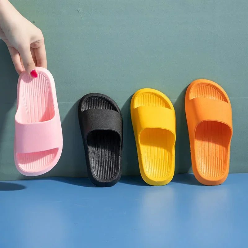 Children Casual Slippers Solid Color Breathable Non-Slip Home Bathroom Indoor Shoes Beach Kids Soft Slippers Boy Girl Beach Shoe