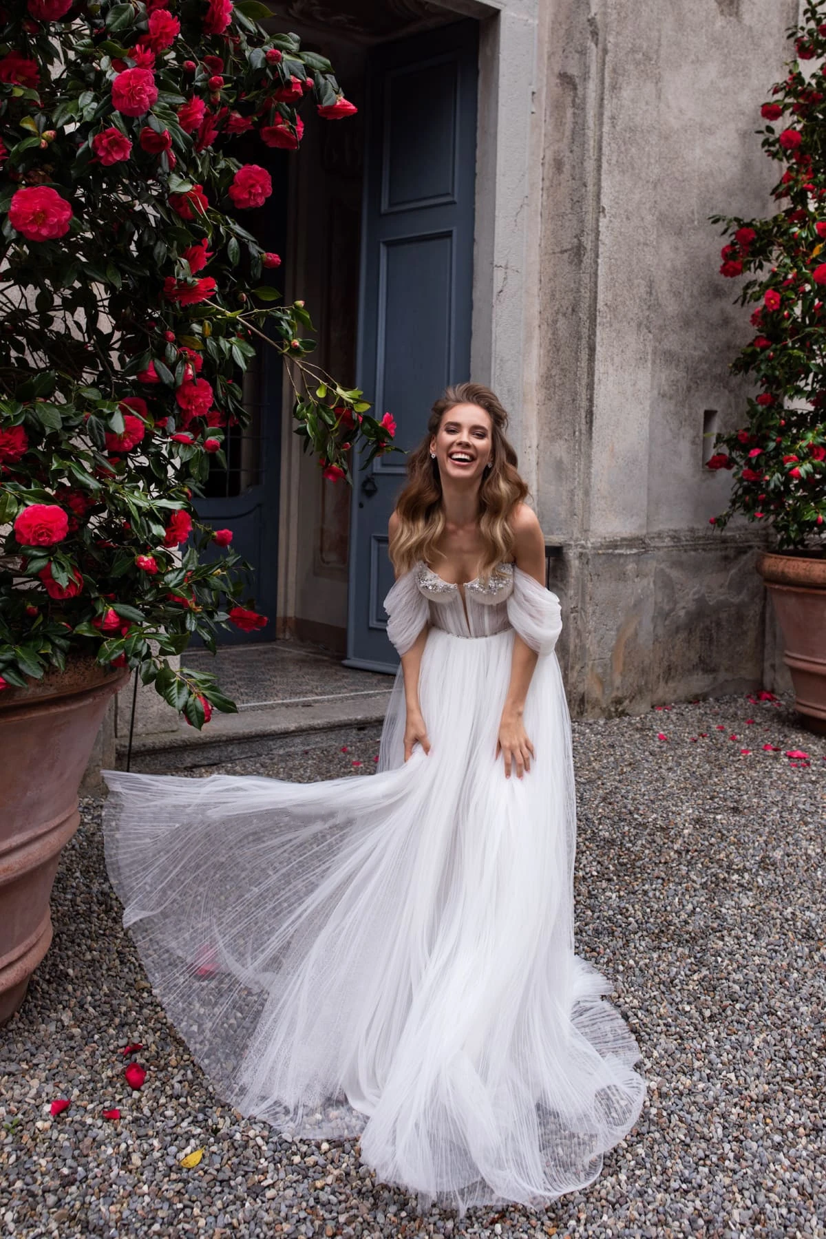 Vestidos de casamento boêmios femininos, fora do ombro, vestido sexy sem costas, vestidos de noiva querida, aplique de renda, frisado, elegante, 2024