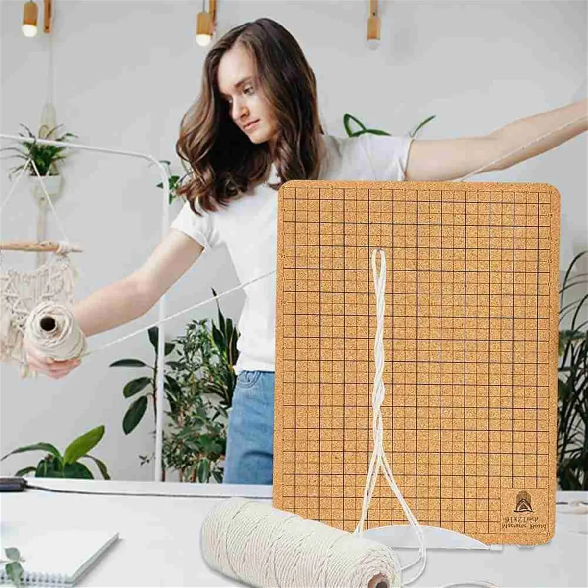 AA77 NEW  Macrame Board 12x16 Inch Macrame Board and Metal Adjustable Holder for Braiding Cording Bracelet Creating