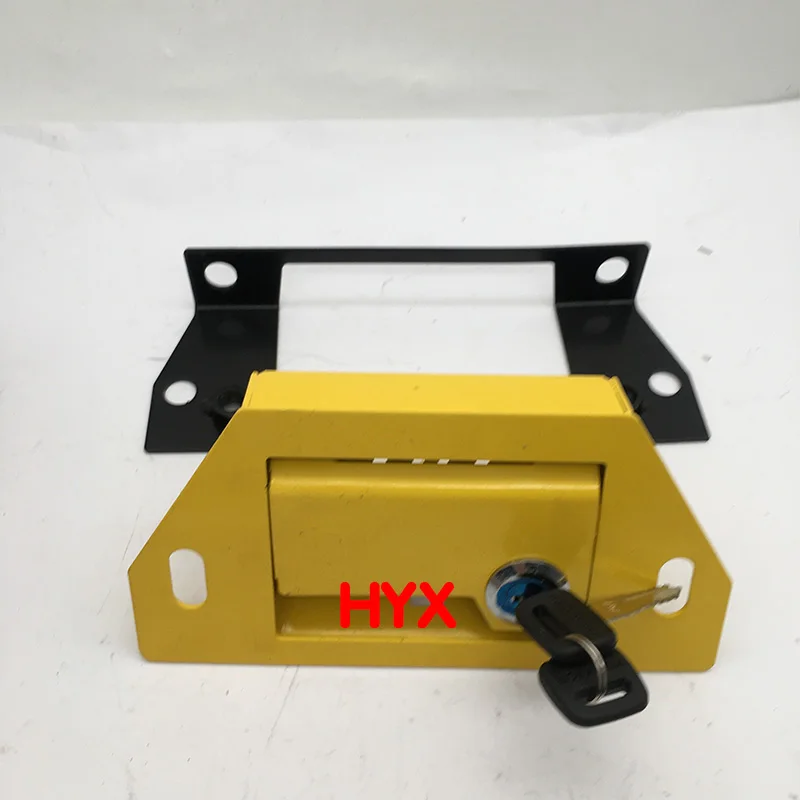 Excavator accessories Komatsu PC60-7 engine hood lock/rear cover lock/hood lock/door lock buckle