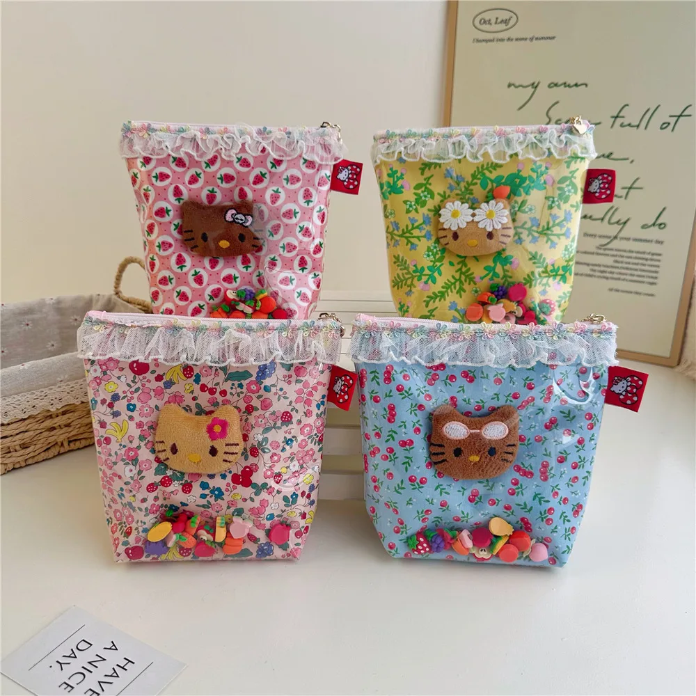 

Сумочка Hello Kitty Kawaii, милая косметичка с цветочным кружевом и краями для девочек, водонепроницаемая сумка для хранения туалетных принадлежностей из ПВХ с прозрачными зыбучими песками