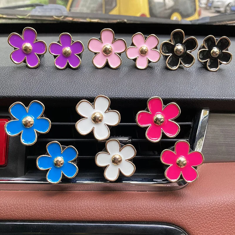 4pcs Daisy Flower Fragrance Clips Car Outlet Vent Perfume Clips Conditioning Air Freshener Aromatherapy Diffuser Auto Decoration