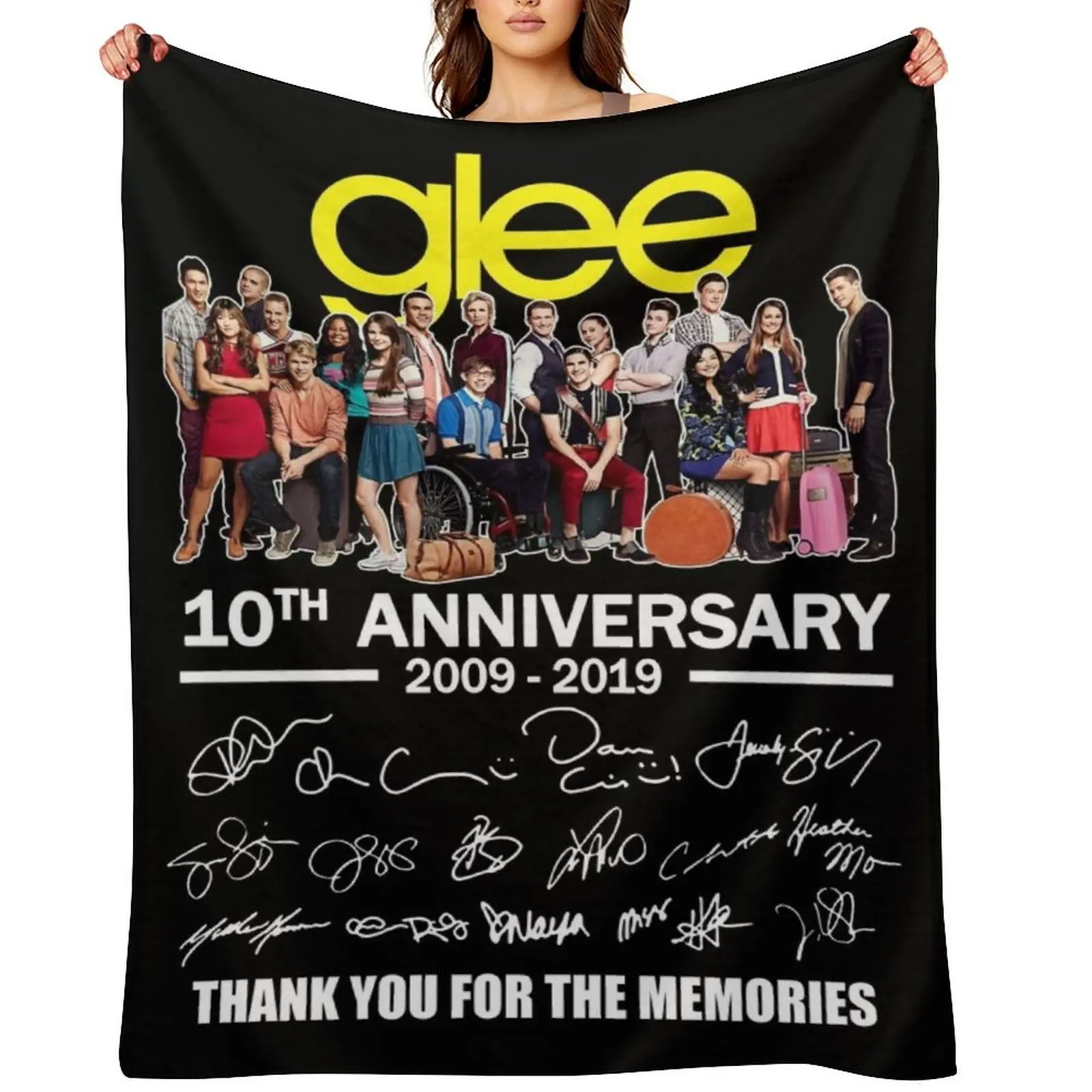 

#Glee 10Th Anniversary All Cast Signed Thank You Throw Blanket Decorative Sofa blankets ands Flannel Fabric Cute Plaid Blankets