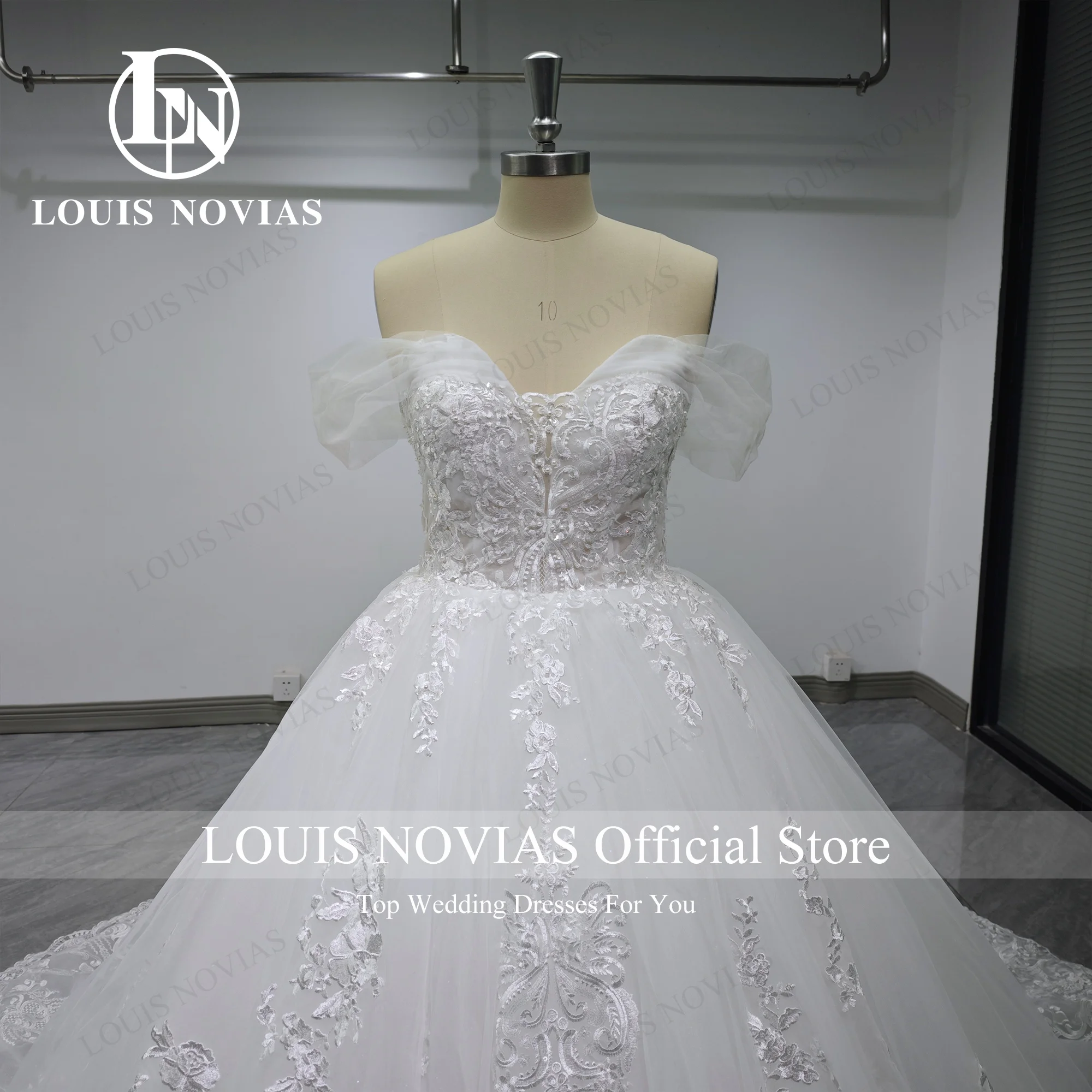 

LOUIS NOVIAS Elegant Luxury Wedding Dress Vintage Floor-Length Cap Sleeve Chapel Train Wedding Gown Vestidos De Novia