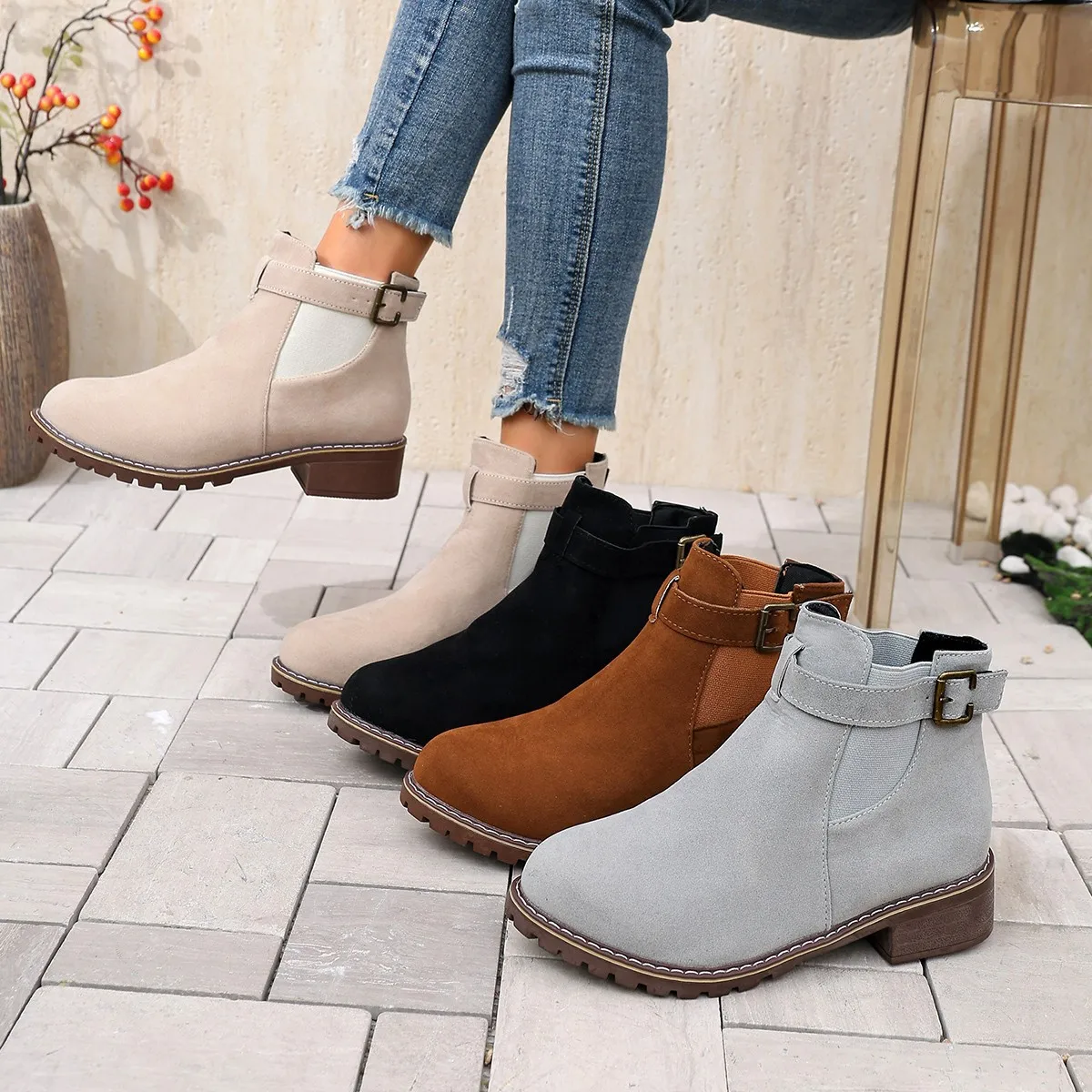 

2025 New fashion autumn mid-heel ankle boots for women, large size, round toe, solid color belt buckle