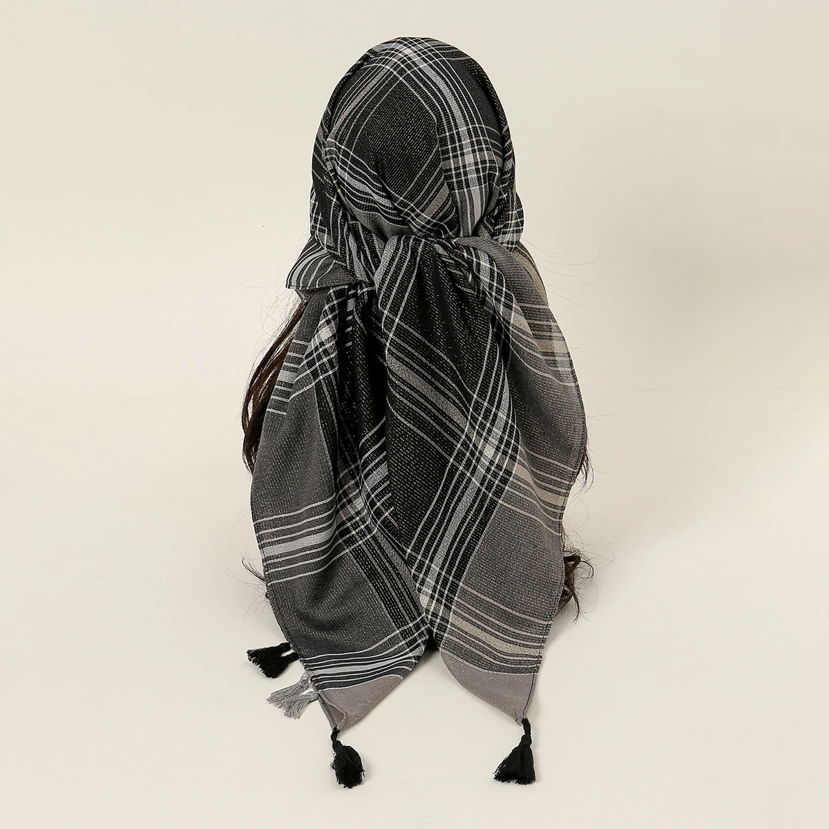 New Cotton Square Scarf Tassels Women Plaid Design Sunscreen Beach Headkerchief Shawl Wrap Hijab Bufanda Travel Pashmina Echarpe