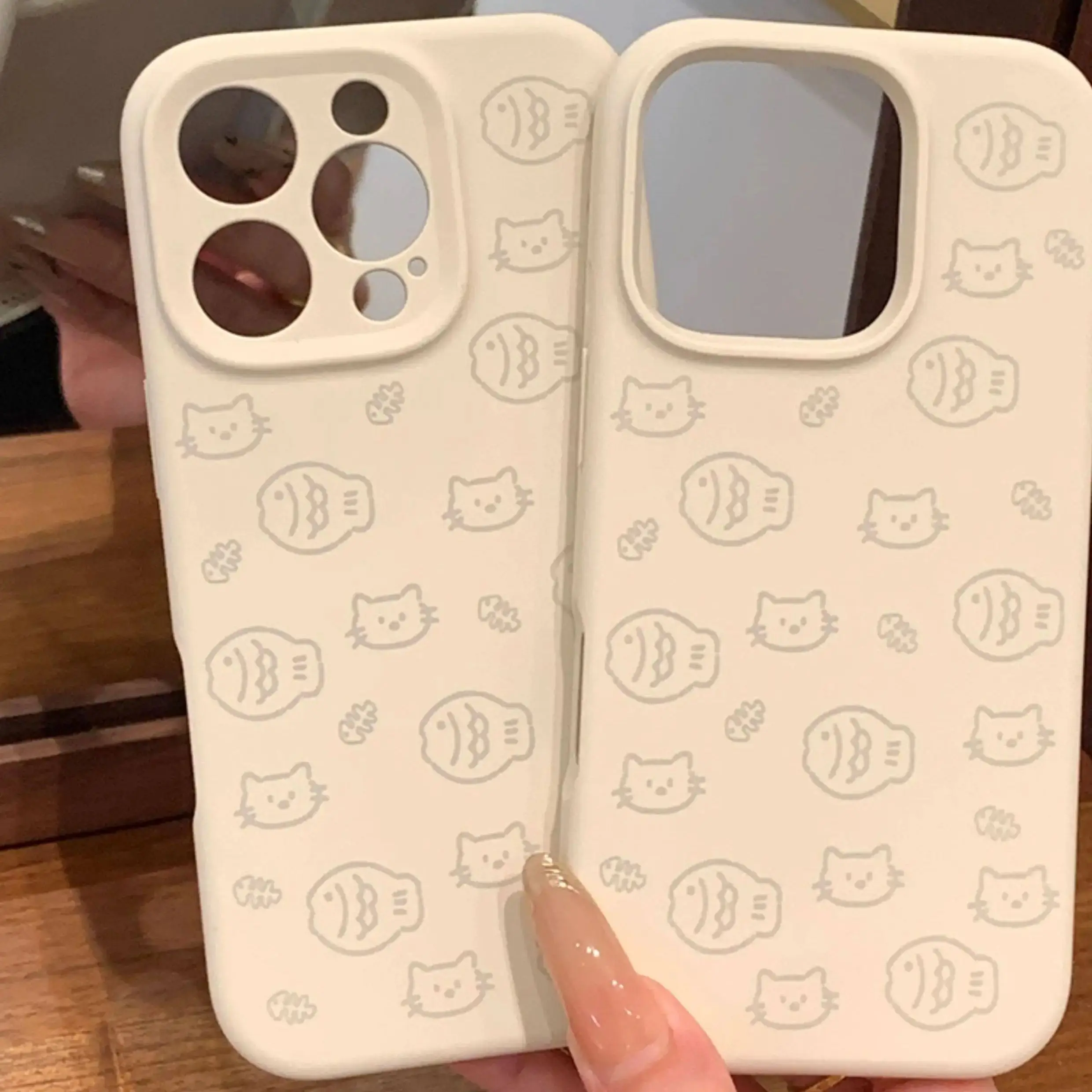 Ins Simple Lines Little Fish Kitten Liquid Silicone Phone Case For iPhone 17 16 15 14 13 12 11 Pro Max Plus Liquid Frosted Cover