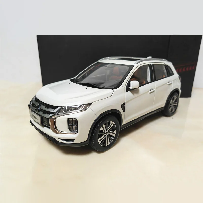 

1:18 Scale ASX 2020 SUV Simulation Alloy Car Model Diecast Toy Collectible Ornaments