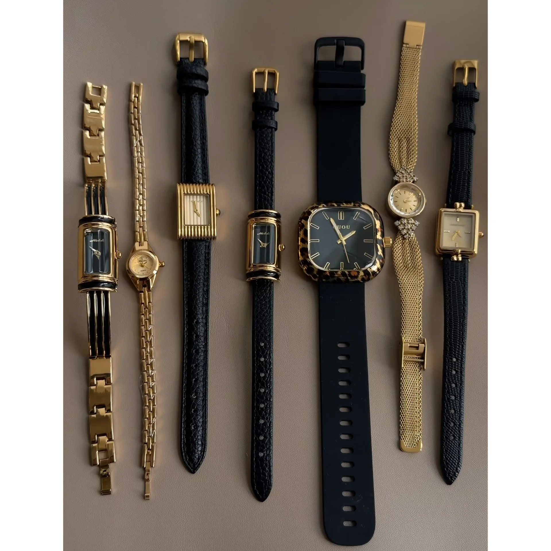 2026 New Niche High-End Light Luxury Exquisite Temperament Luxury Gold Watch Stainless Steel Quartz Watch Valentine'S Day Gift