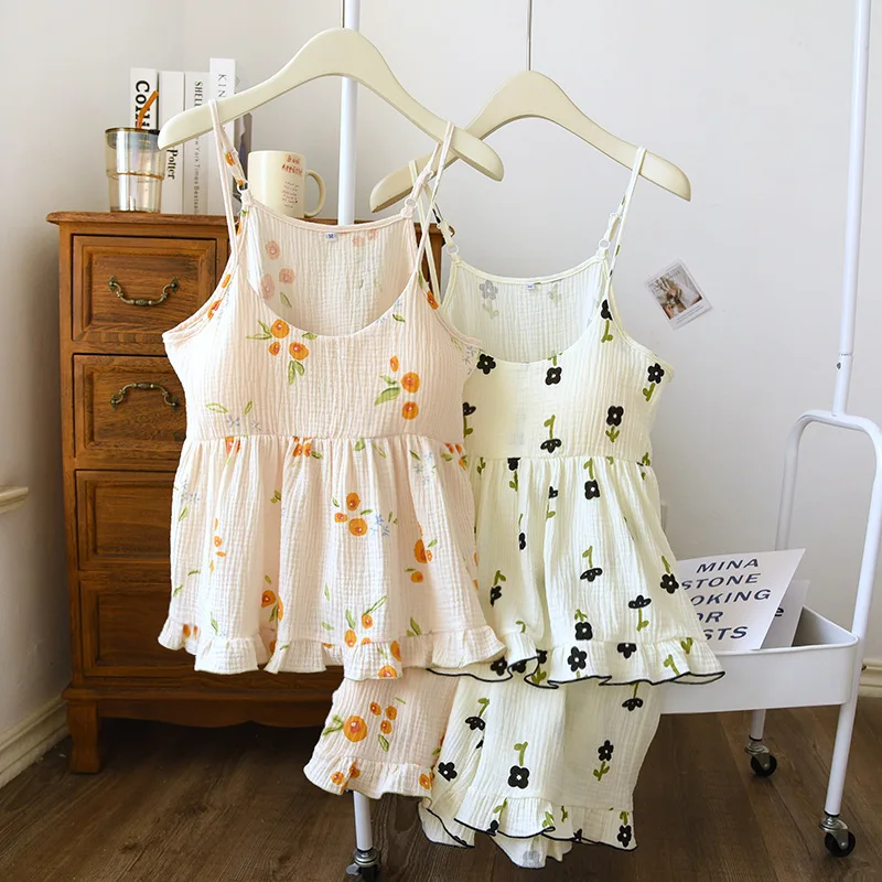 

Wholesale & Retail Removable Suspender Shorts with Chest Pad Small Fresh Crepe Cotton Short Set Ladies Gauze Homewear Pajamas