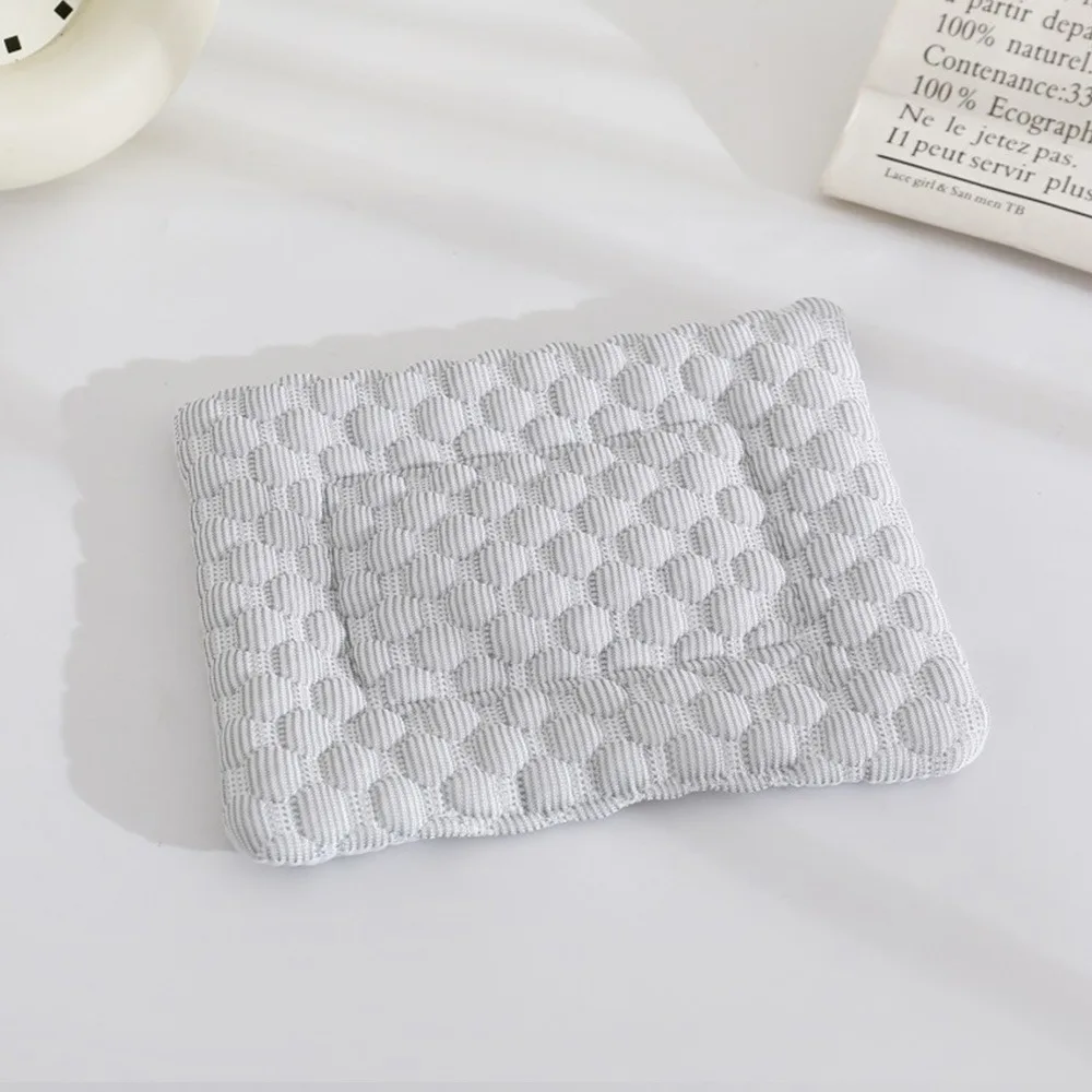 Non-slip Small Pet Cooling Pad Summer Breathable Ice Silk Bed Mat Hamster Cooling Mat