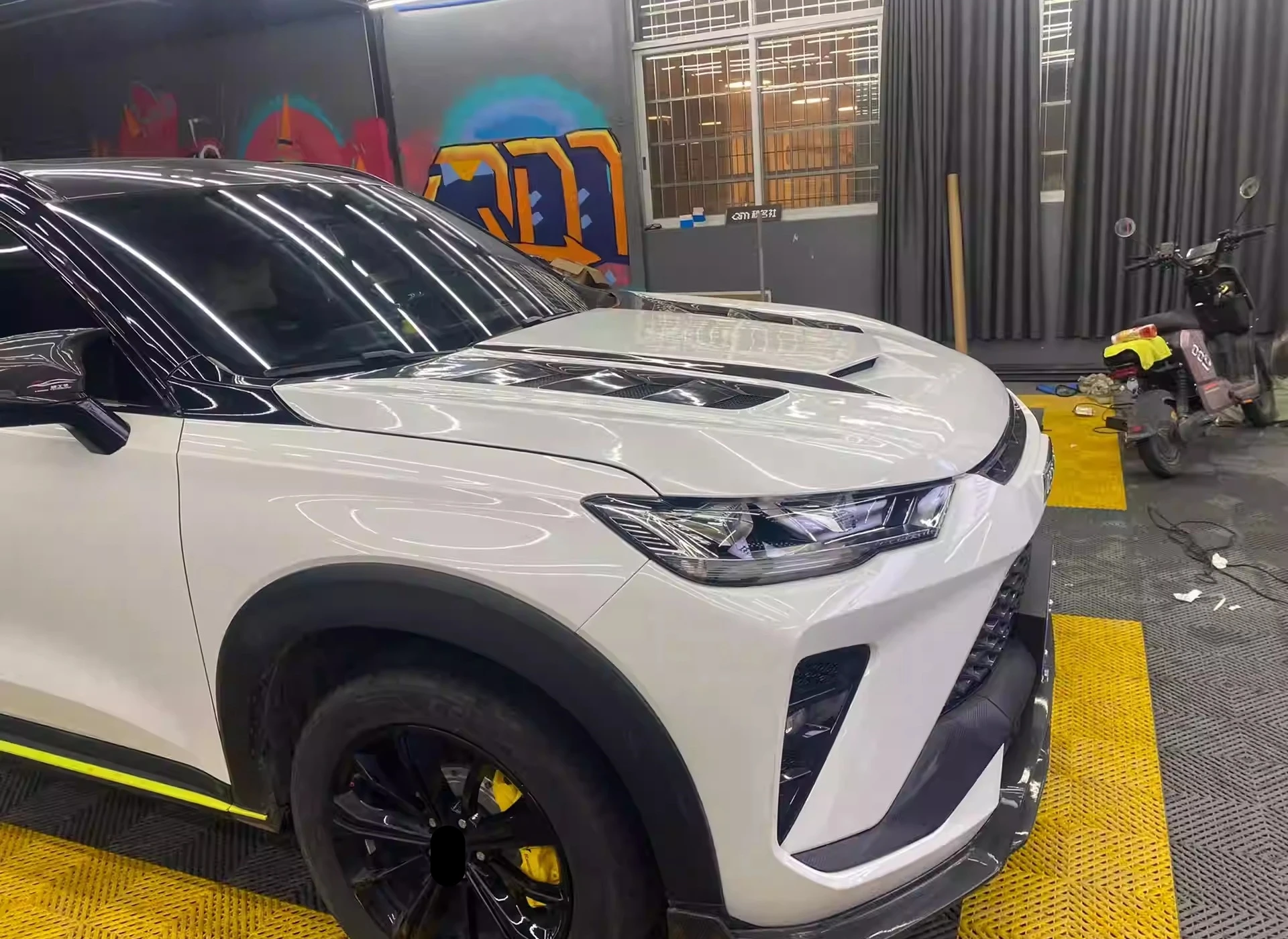 Body Kit Carbon Fiber Engine Cover Resin Hood for Haval 3rd H6 H6S Convert GT Style Light Weight Bonnet Car Accessories