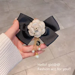 women's stylish brooches Flower brooch with pearl tassel vintage bowknot brooch