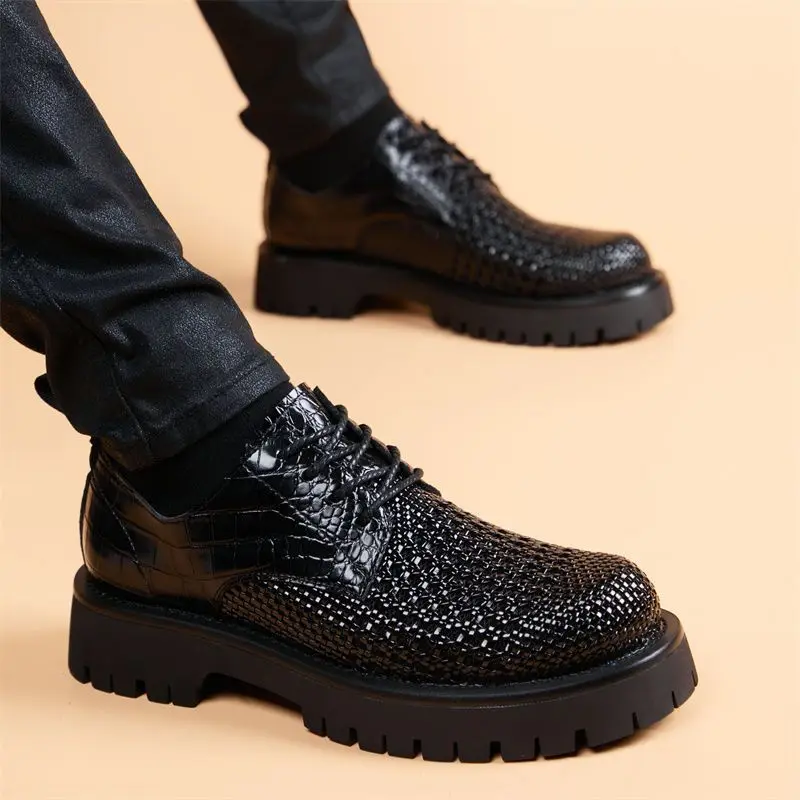 

2025 Summer Leather Woven Men's Round Head Thick Sole Inner Height Increase Casual Cowhide Breathable Hollow Hole Shoes